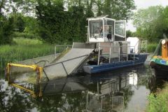 21-Weedcutters-on-Barrow-near-Levitstown-June-2012-by-NBThePuzzler