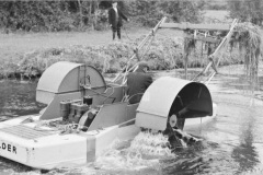 05-Dredger-Weedcutter-and-Gatherer-Edenderry-1972-J-ODea-NLI